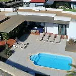 Villa Spacieuse Et Lumineuse Avec Piscine Chauffee *