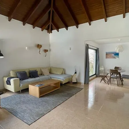 Spacieuse Et Lumineuse Avec Piscine Chauffee Villa La Oliva