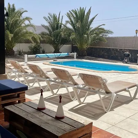 Villa Spacieuse Et Lumineuse Avec Piscine Chauffee