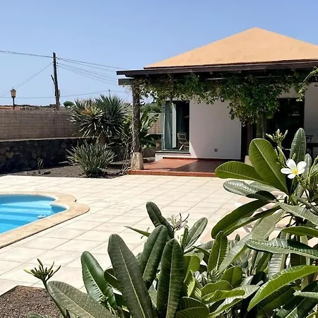 Spacieuse Et Lumineuse Avec Piscine Chauffee La Oliva