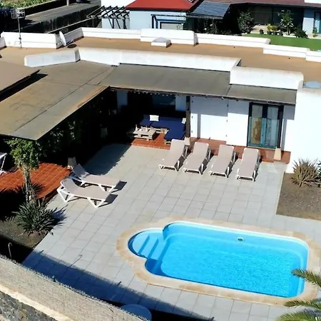 Villa Spacieuse Et Lumineuse Avec Piscine Chauffee