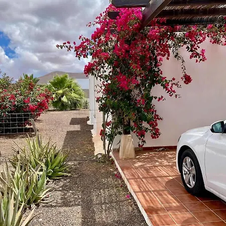 Spacieuse Et Lumineuse Avec Piscine Chauffee Villa La Oliva